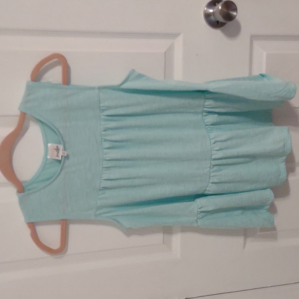Teal top